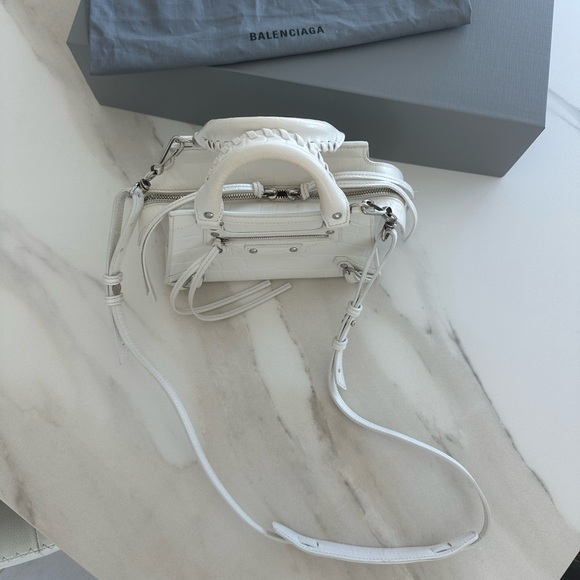 Balenciaga White Croc-Embossed Women's Bag - Picture 10 of 13